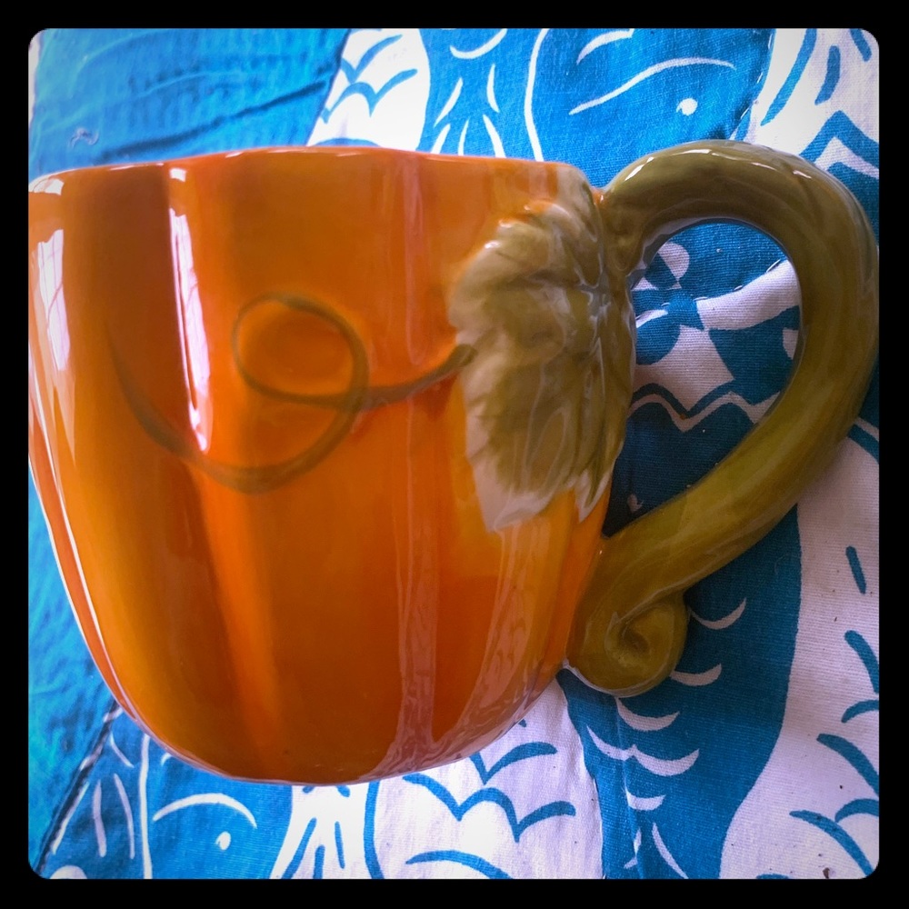 Pumpkin mugs. Set of 4
